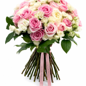 Buchet cu trandafiri roz- Blush Elegance